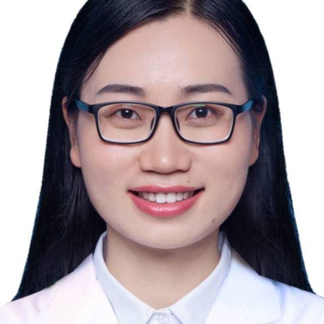 王露露