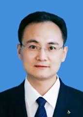 崔伟春