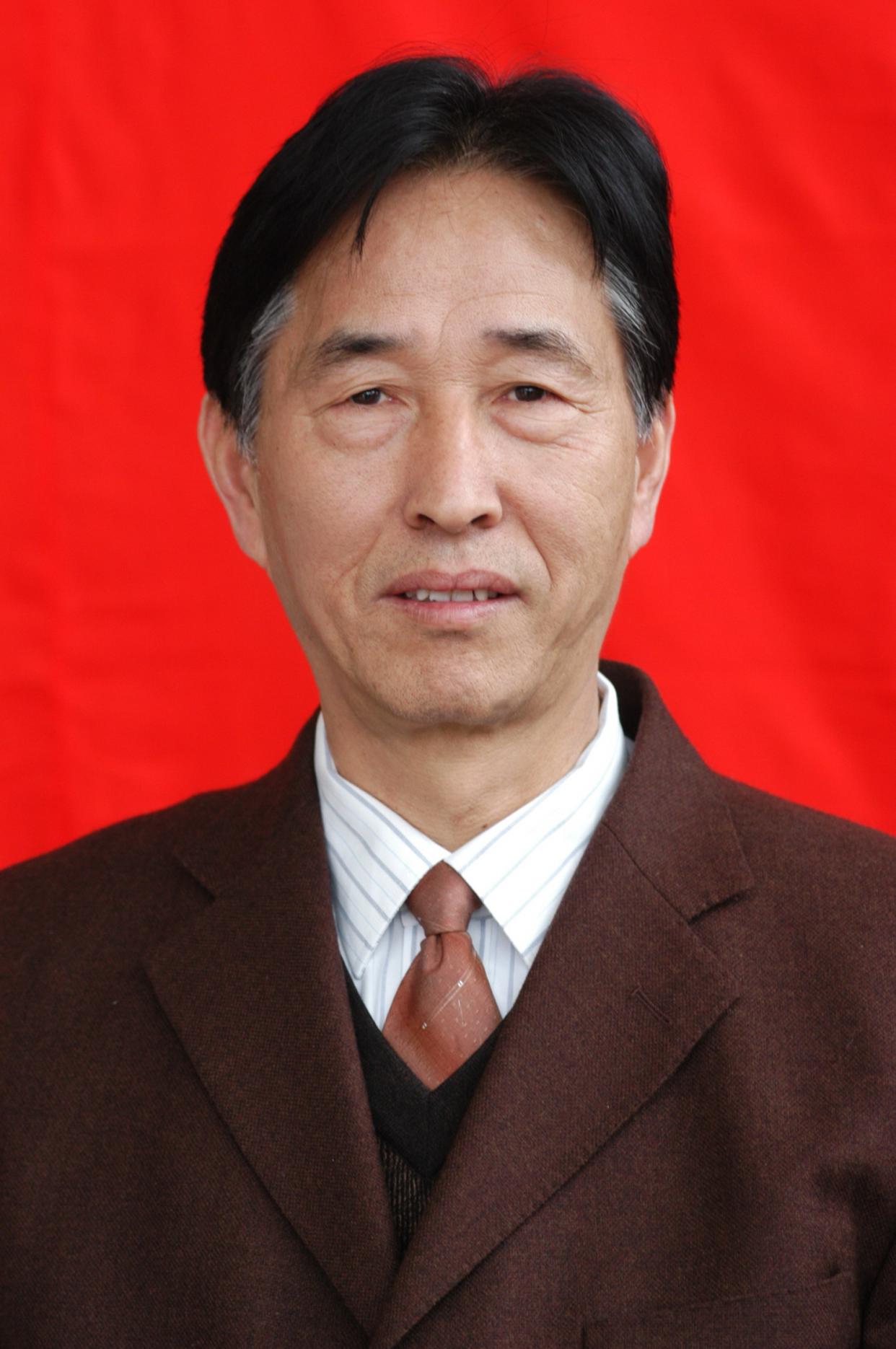 杨金平