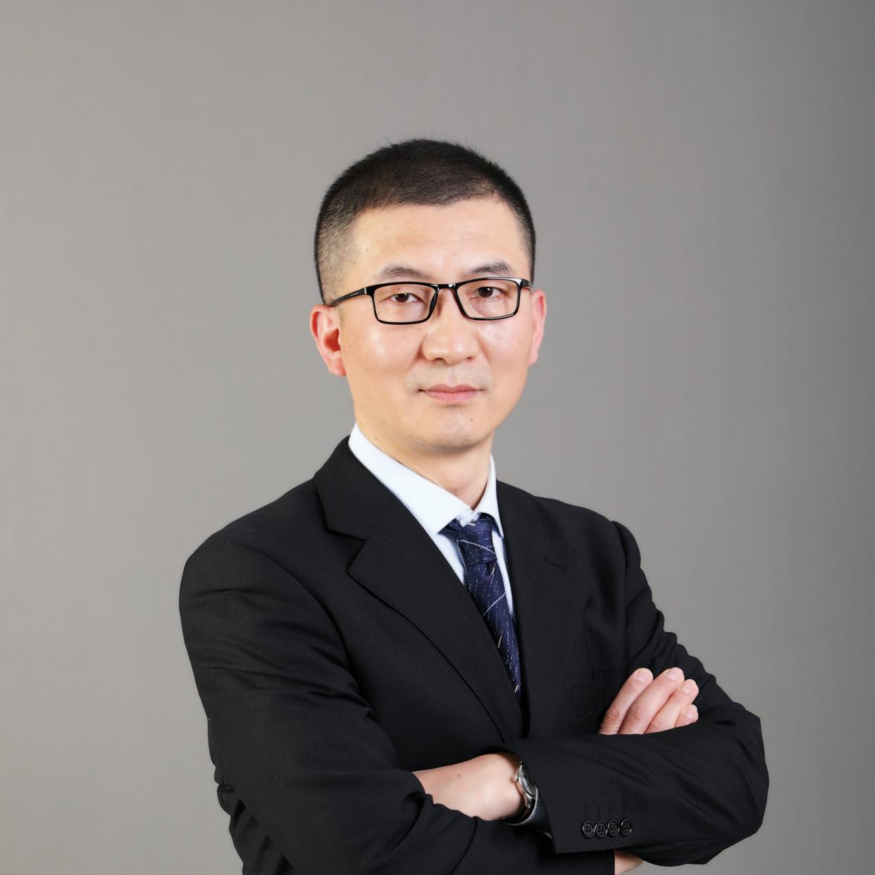 张亚蓬