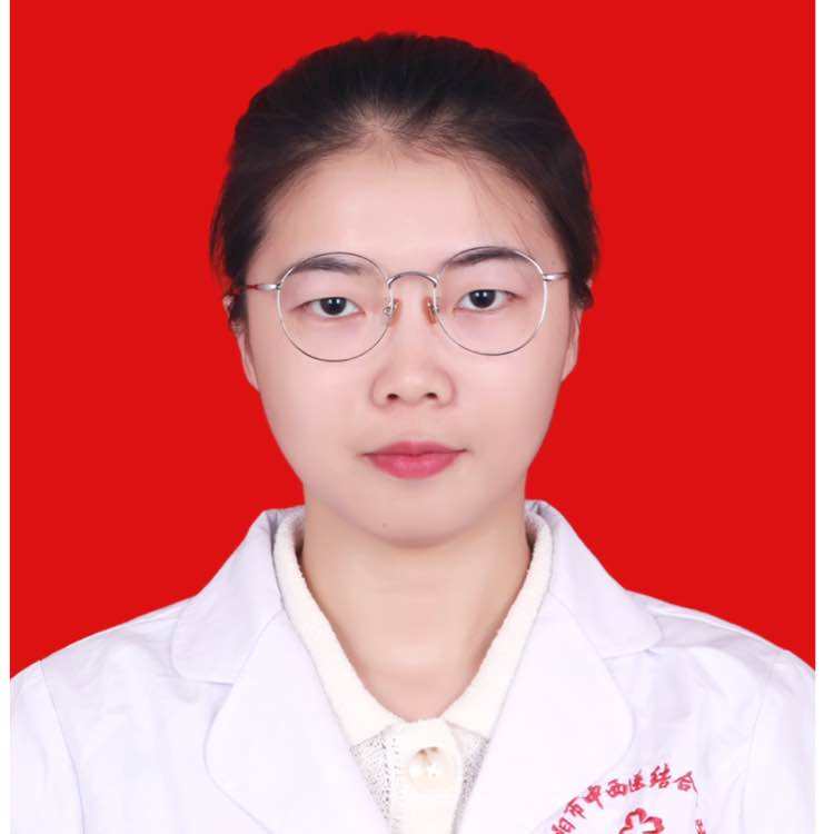 邱菁