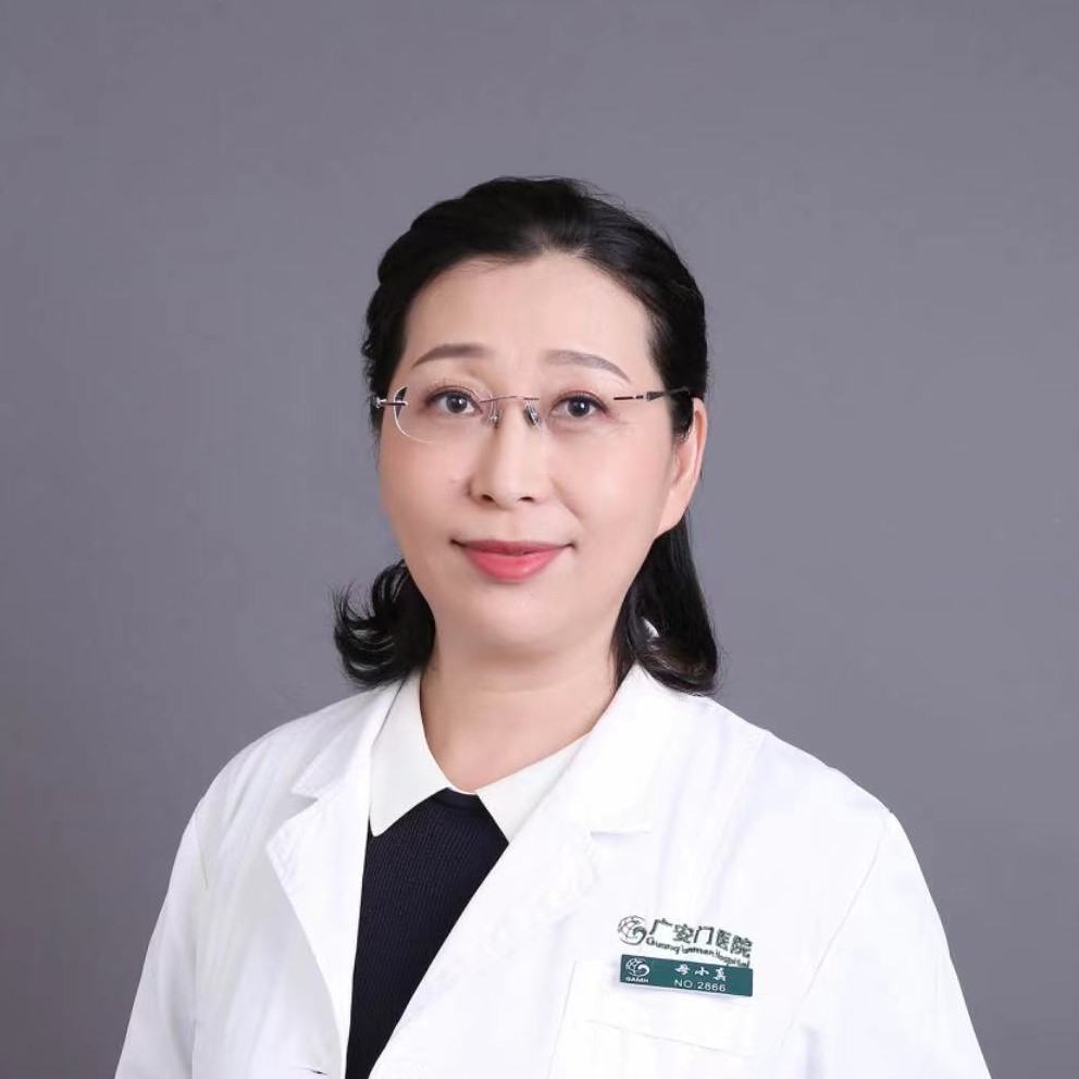 母小真